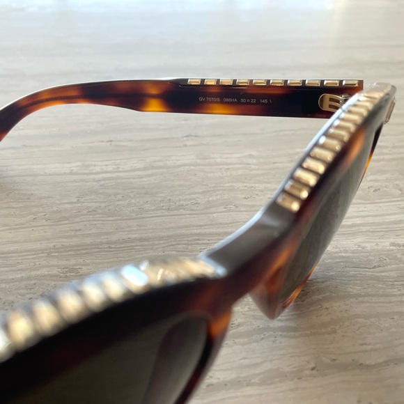 Givenchy Women's Sunglasses brown/gold - Picture 9 of 10